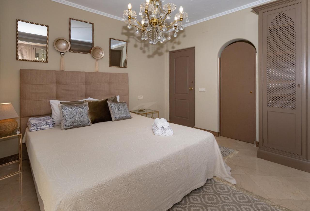 Villa In Puerto Cabopino 마르베야 외부 사진